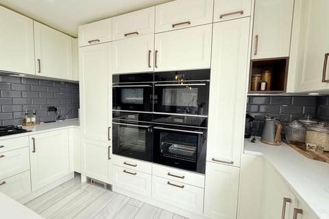 4 Grenville Close, Meopham, Gravesend, DA13 0PH