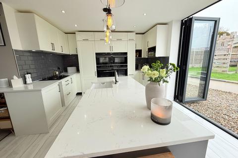 4 Grenville Close, Meopham, Gravesend, DA13 0PH
