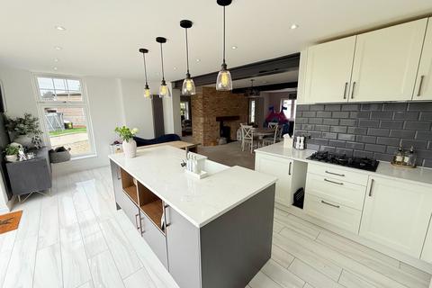 4 Grenville Close, Meopham, Gravesend, DA13 0PH