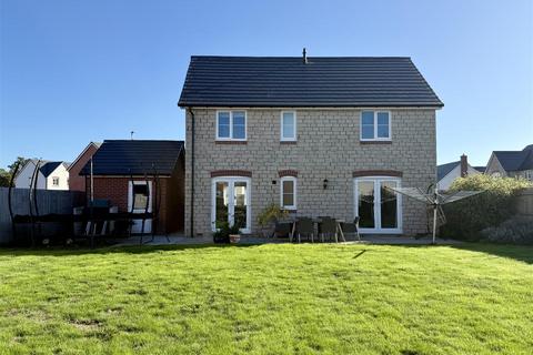 4 bedroom detached house for sale, The Spires, Moreton-On-Lugg