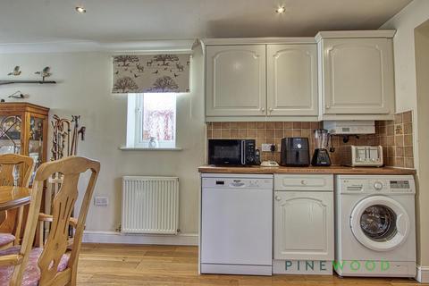 4 bedroom detached house for sale, Heritage Drive, Chesterfield S43