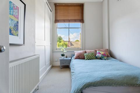 2 bedroom flat for sale, Stanlake Road, London, W12