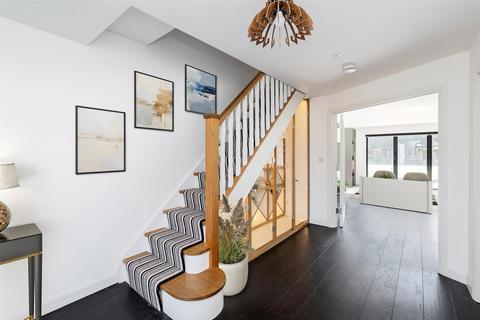 undefined, THE BEECHES, FETCHAM, KT22