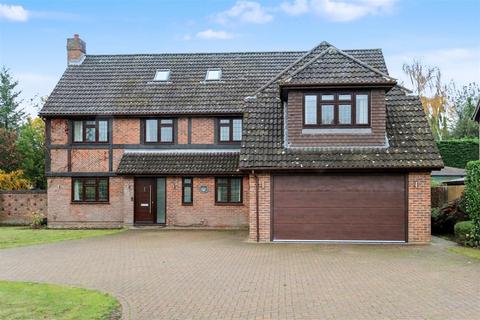 THE BEECHES, FETCHAM, KT22