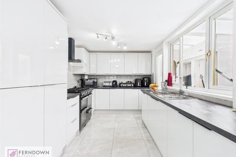 32 Edendale Road, Birmingham, B26 3AB