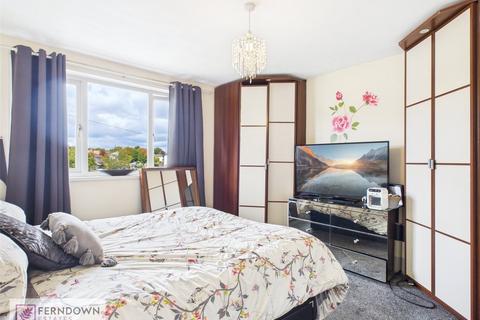 32 Edendale Road, Birmingham, B26 3AB