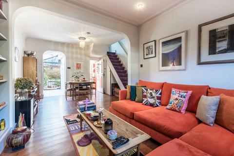 19 Kilravock Street, London, W10 4HX
