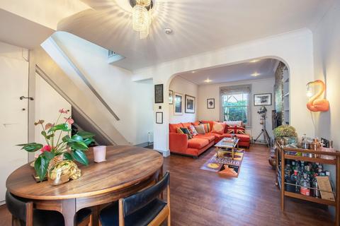 19 Kilravock Street, London, W10 4HX