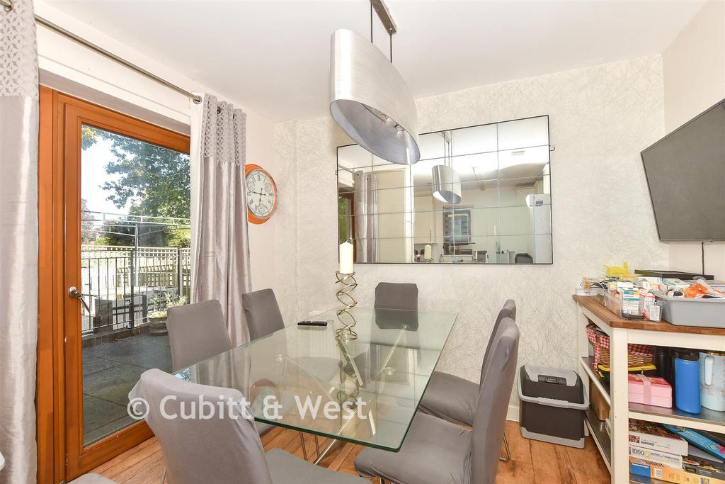 Kitchen/ Diner