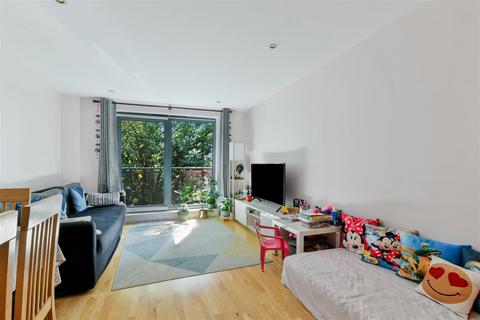 2 bedroom flat for sale, Chapter Way, Colliers Wood SW19