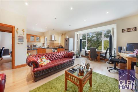 undefined, 33 Parkhurst Road, London N11