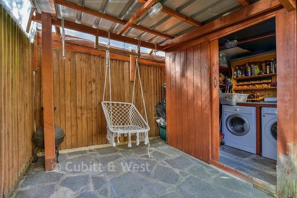 External Lifestyle Photograph