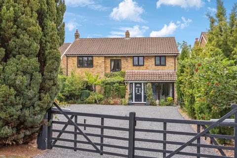 5 bedroom detached house for sale, Pickford Road, Markyate, Hertfordshire