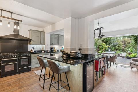5 bedroom detached house for sale, Pickford Road, Markyate, Hertfordshire