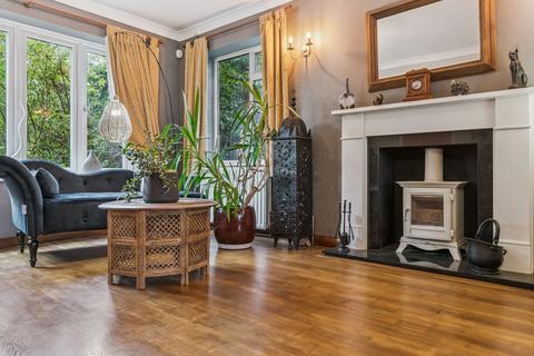 5 bedroom detached house for sale, Pickford Road, Markyate, Hertfordshire