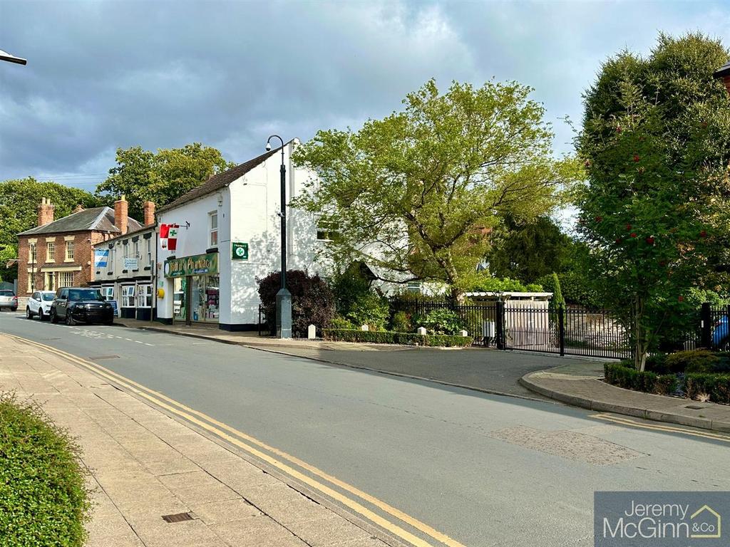 View to left (High St)