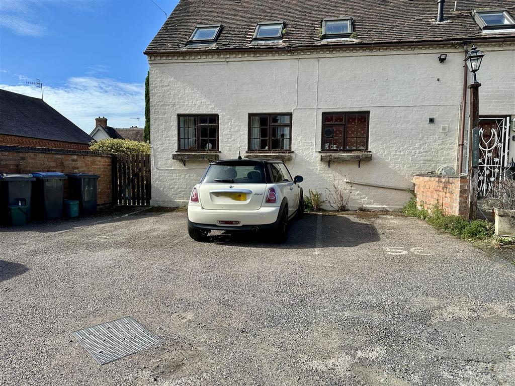 Parking space at rear