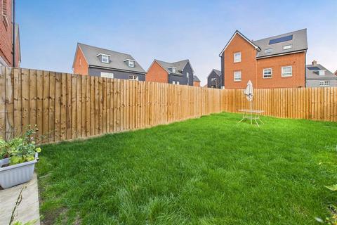 3 bedroom terraced house for sale, Mooring Street, Aylesbury HP22