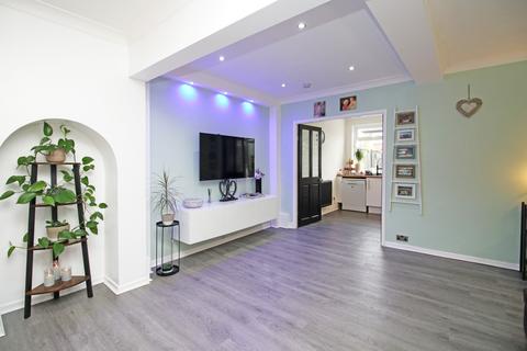 3 bedroom semi-detached house for sale, Rossington Avenue, Bispham, Blackpool, FY2