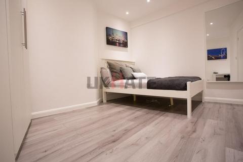 undefined, Newington Butts, London SE11