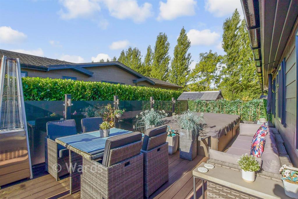 Decking/Terrace