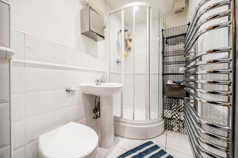 3 bedroom apartment for sale, Thistley Court, Glaisher Street, Deptford, London, SE8