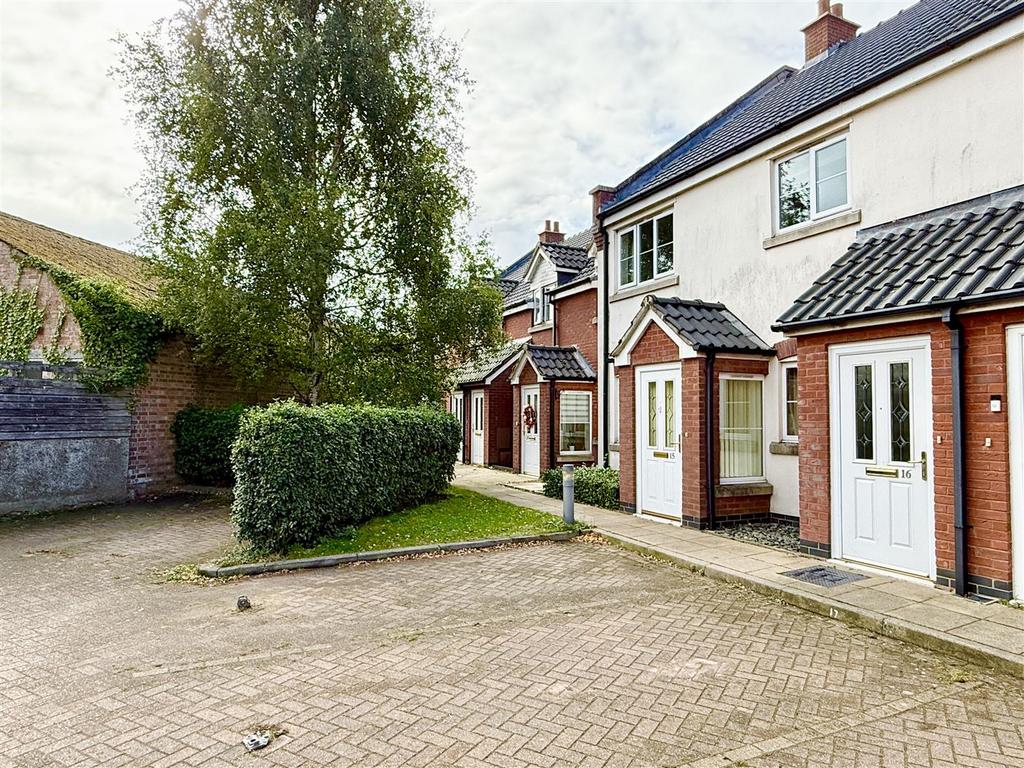 Kingfisher Close