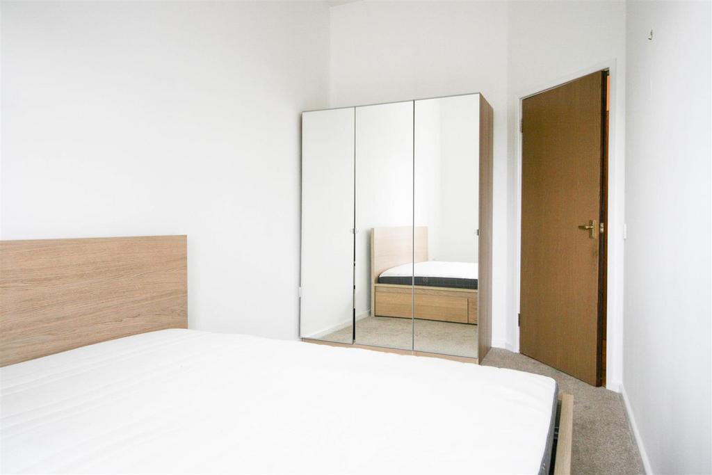 Apartment in Birmingham - View 3
