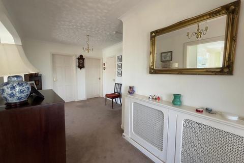 3 bedroom detached bungalow for sale, Gwscwm Road, Burry Port