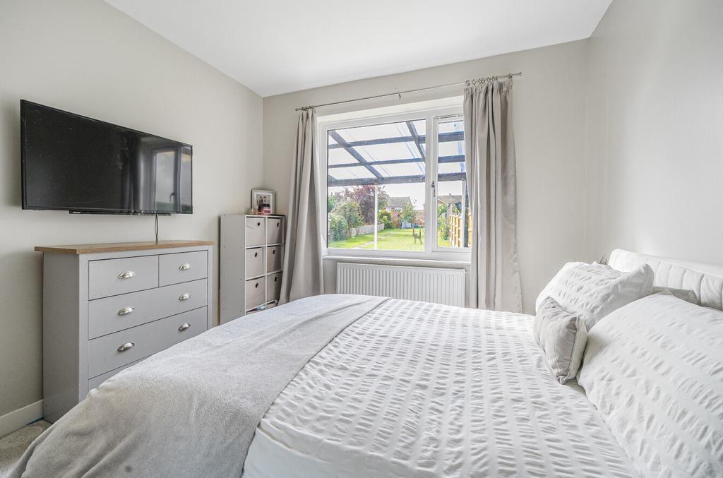 1356927-4-68d1a16...