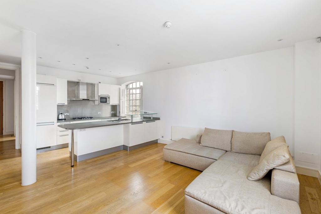 Reception/Kitchen