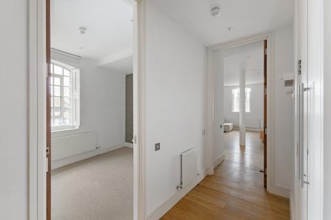 1 bedroom flat for sale, Uxbridge Street, Kensington, London
