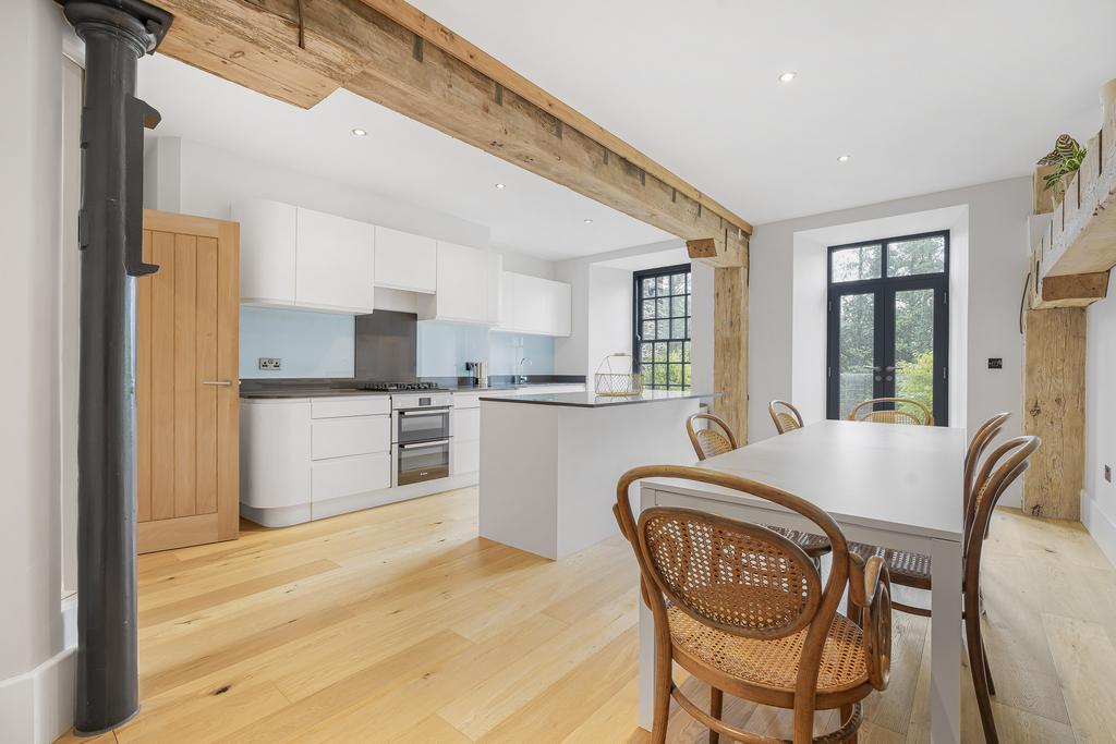 22 63586.jpg