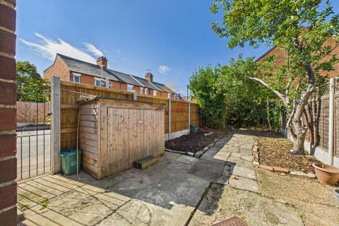 3 bedroom end of terrace house for sale, Crowhurst Road, Colchester CO3