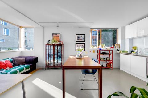 Flat 1, 2 Minerva Street, London, E2 9EH