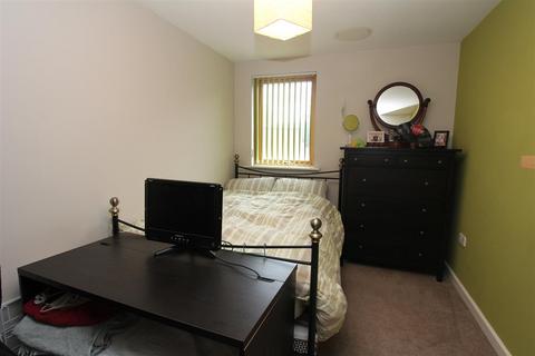2 bedroom flat for sale, Balmoral Place, Brewery Wharf