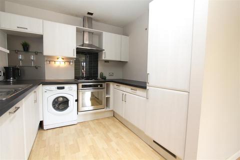 2 bedroom flat for sale, Balmoral Place, Brewery Wharf