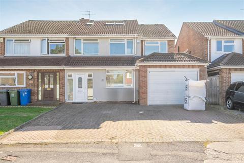 51 Longmead, Windsor, SL4 5PZ