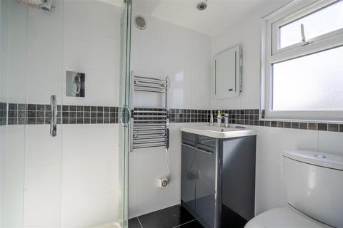 51 Longmead, Windsor, SL4 5PZ