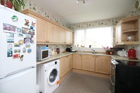 3 bedroom bungalow for sale, Bowland Avenue,  Fleetwood, FY7