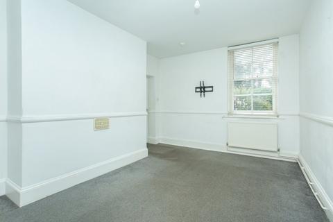 3 bedroom flat for sale, St. Stephens Road, Canterbury, CT2