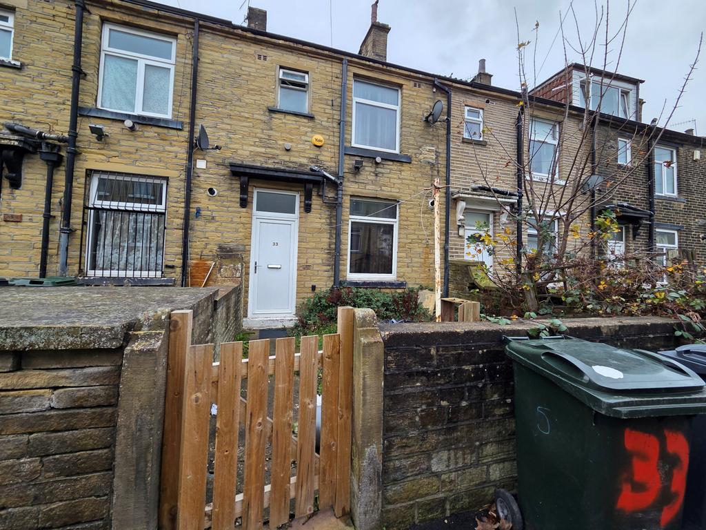 33 Cambridge Street, Bradford, BD7 3 BX