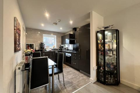 2 bedroom semi-detached house for sale, Malford street, Openshaw