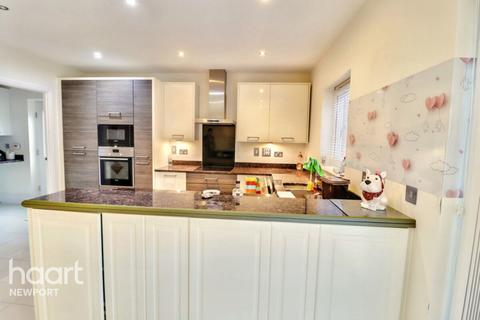 4 bedroom detached house for sale, Tamar Valley Close, Newport