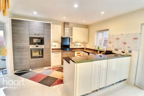 4 bedroom detached house for sale, Tamar Valley Close, Newport
