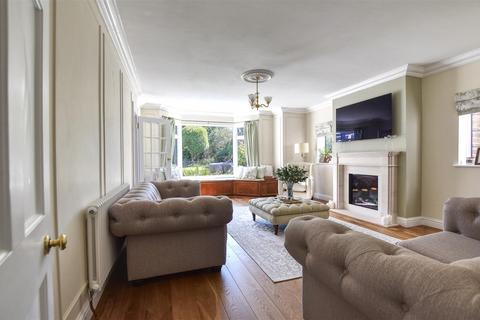 4 bedroom detached house for sale, Cooden Drive, Bexhill-On-Sea