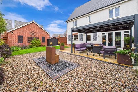 Greenfinch Close, Hardwicke, Gloucester, Gloucestershire, GL2