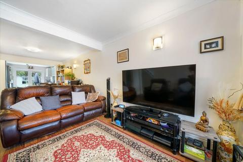 3 bedroom terraced house for sale, Ravenswood Crescent, Harrow HA2