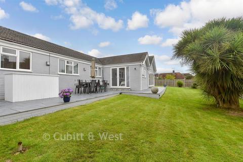 4 bedroom detached bungalow for sale, Greenacres, Ashington, West Sussex