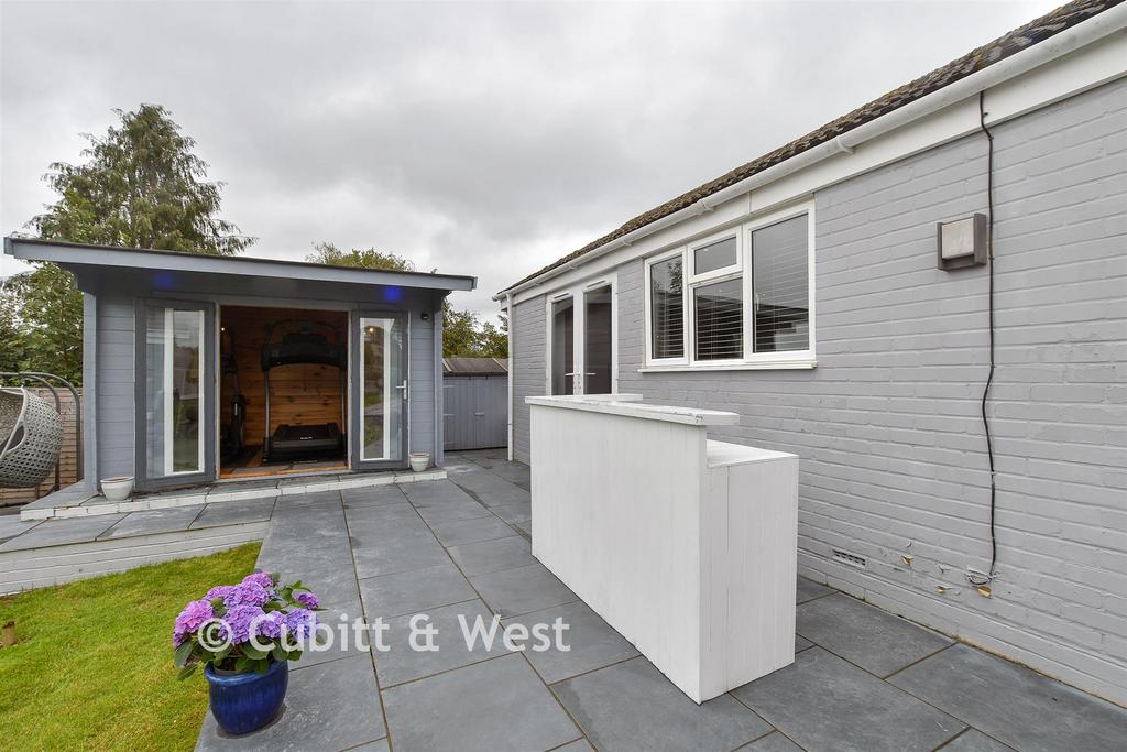 Patio / Decking